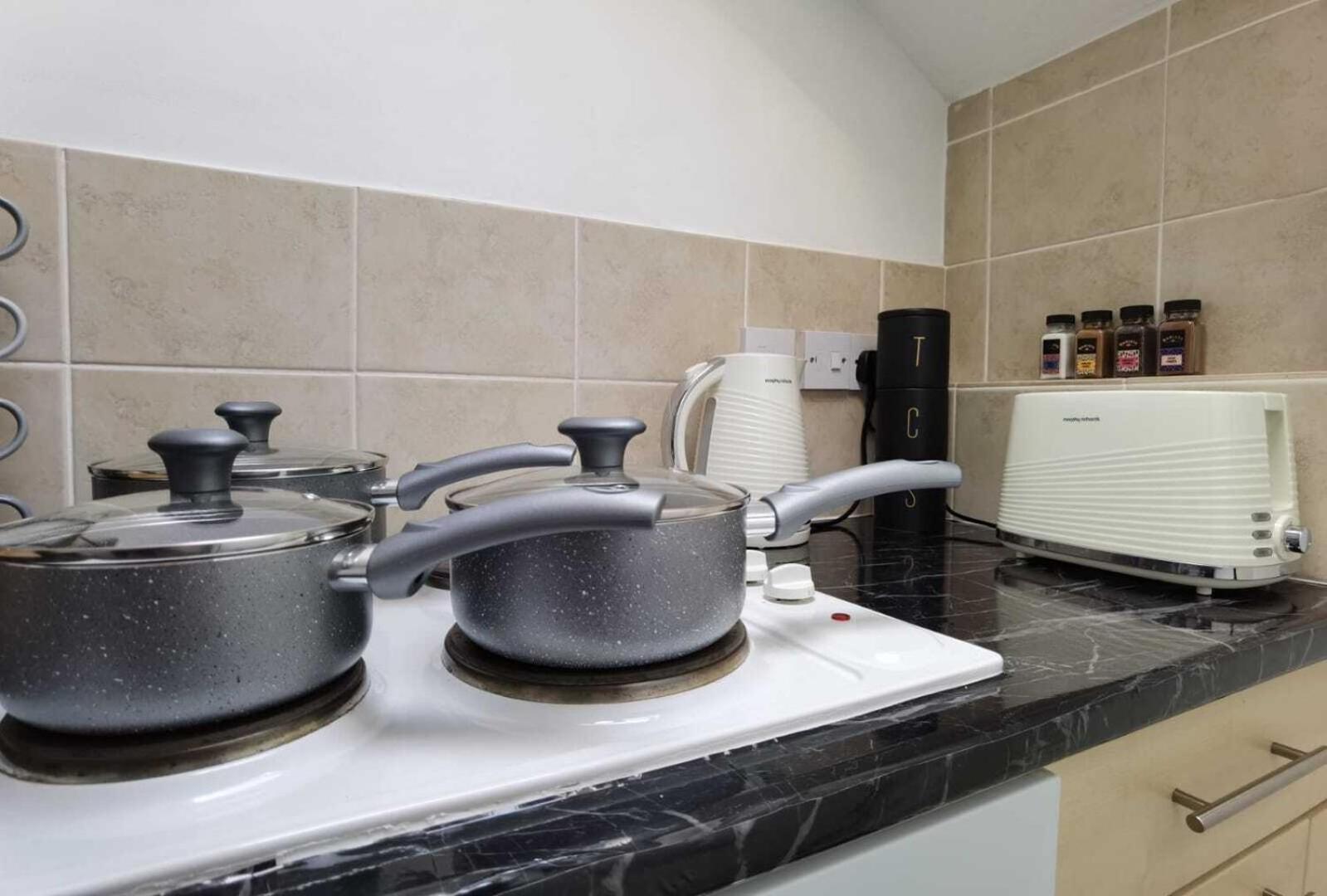 Appartement Raleigh Ff&Tf - 1 Bed Georgian Flat In The Centre Of Exeter, Free Parking With Wifi Chambre photo