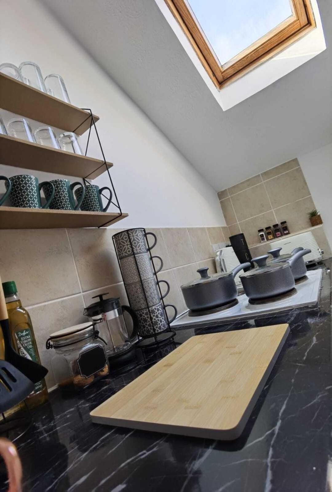 Appartement Raleigh Ff&Tf - 1 Bed Georgian Flat In The Centre Of Exeter, Free Parking With Wifi Chambre photo